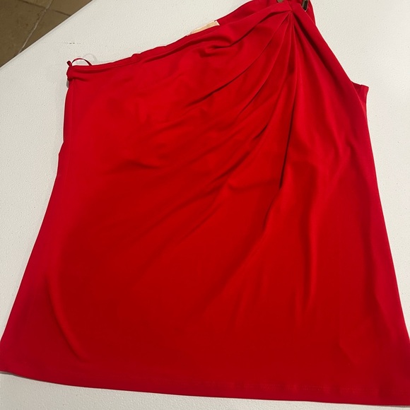 MICHAEL KORS red one-shoulder blouse with logo buckle SZ L NWT - Picture 2 of 9